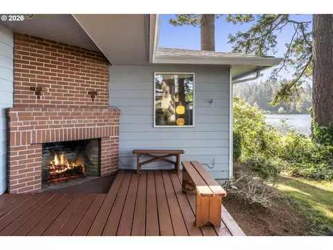 Exterior - 2915 NE Loop Dr, Otis, OR 97368 photo 3 of 11