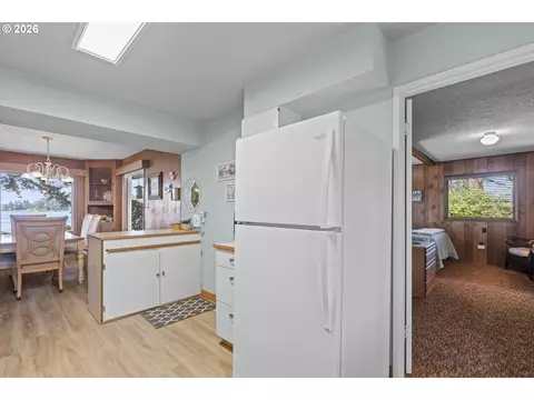 Kitchen - 2915 NE Loop Dr, Otis, OR 97368 photo 7 of 7