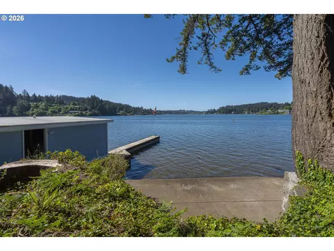 View/Area - 2915 NE Loop Dr, Otis, OR 97368 photo 3 of 6