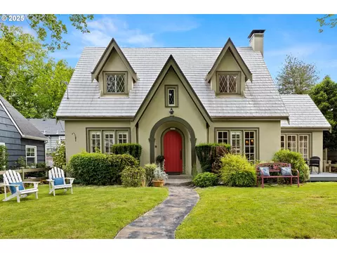3445 SE Glenwood St, Portland, OR 97202