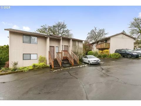 1508 SW Dewitt St, Portland, OR 97239