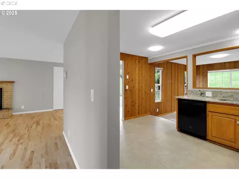 29652 Lusk Rd, Eugene, OR 97405 photo 10