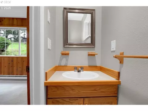 29652 Lusk Rd, Eugene, OR 97405 photo 15