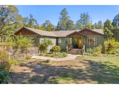 78691 Sears Rd, Cottage Grove, OR 97424