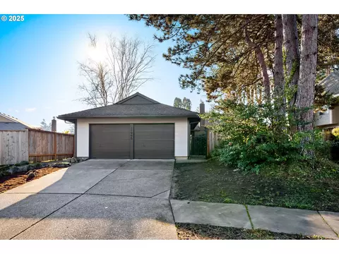 11995 SW Morning Hill Dr, Tigard, OR 97223