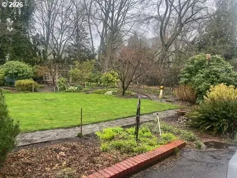 Exterior - 89805 Sprague Rd, Eugene, OR 97408 photo 3 of 10