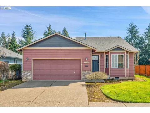 2808 Championship Dr, Woodburn, OR 97071