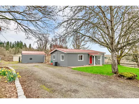 35164 Oak View Dr, Brownsville, OR 97327