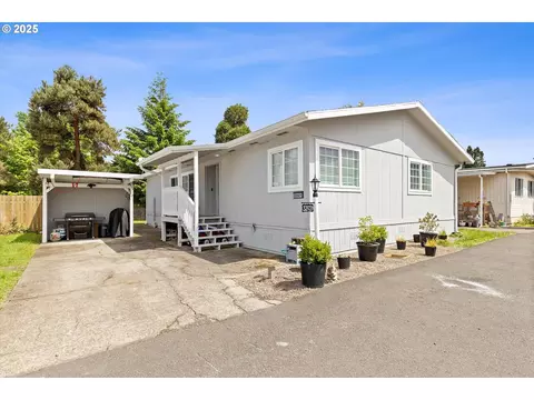 32921 SW Plum Tree Ct, Cornelius, OR 97113