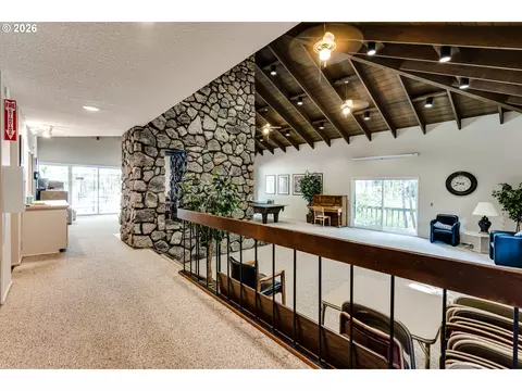 Entry Way - 127 Westbrook Way, Eugene, OR 97405 photo 2 of 2