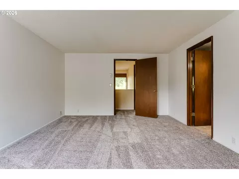 Bedroom - 127 Westbrook Way, Eugene, OR 97405 photo 3 of 5
