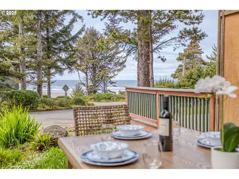 3360 NW Oceanview Dr, Newport, OR 97365