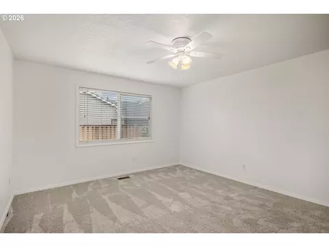 391 SW Nancy Ave, Gresham, OR 97030 photo 22