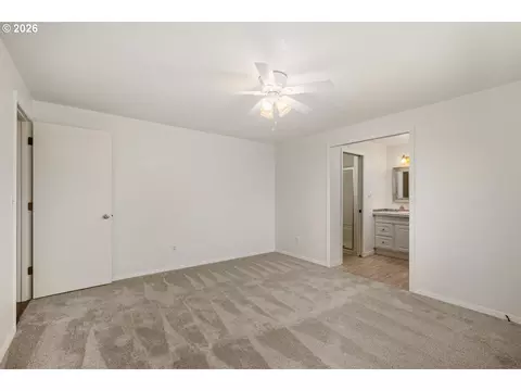 391 SW Nancy Ave, Gresham, OR 97030 photo 20