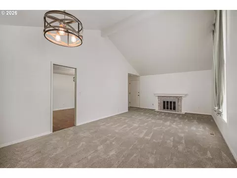 391 SW Nancy Ave, Gresham, OR 97030 photo 8
