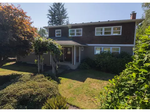 36305 Bartoldus Loop, Astoria, OR 97103