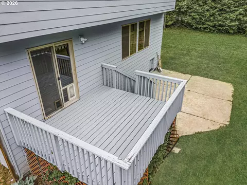Exterior - 21804 SE Shade Tree Ln, Sandy, OR 97055 photo 6 of 9