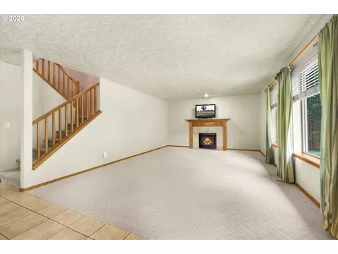 Living - 21804 SE Shade Tree Ln, Sandy, OR 97055 photo 3 of 3