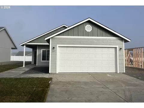 227 Michelle Ave, Umatilla, OR 97882