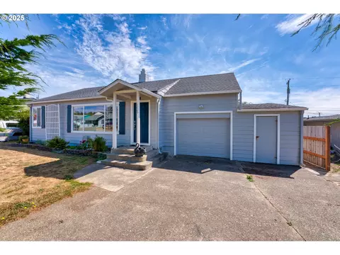 1225 Hub St, Brookings, OR 97415