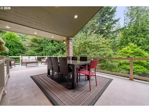 Exterior - 28660 SE K W Anderson Rd, Gresham, OR 97080 photo 4 of 10