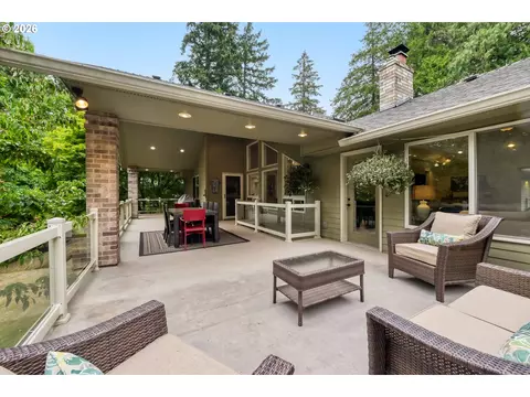 Exterior - 28660 SE K W Anderson Rd, Gresham, OR 97080 photo 3 of 10