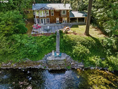 21100 E Country Club Loop, Brightwood, OR 97011
