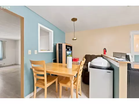Dining - 1205 Taylor St, Eugene, OR 97402 photo 2 of 2