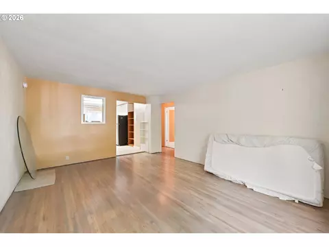 Living - 1205 Taylor St, Eugene, OR 97402 photo 3 of 4