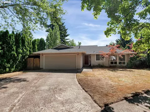 10470 SW Tarpan Dr, Beaverton, OR 97008