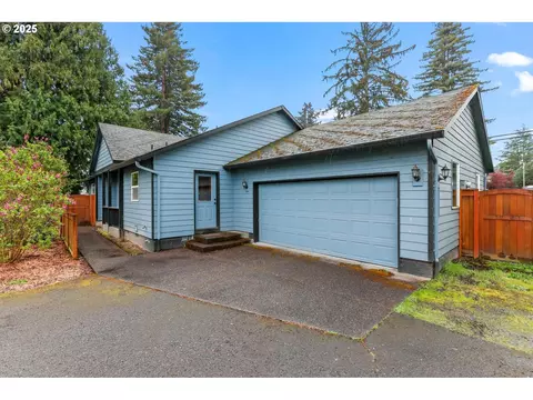 18284 SE River Rd, Milwaukie, OR 97267