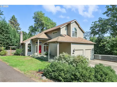 2655 Marylhurst Dr, West Linn, OR 97068
