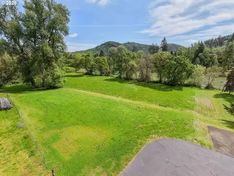 0 Del Rio Rd #2301, Roseburg, OR 97471