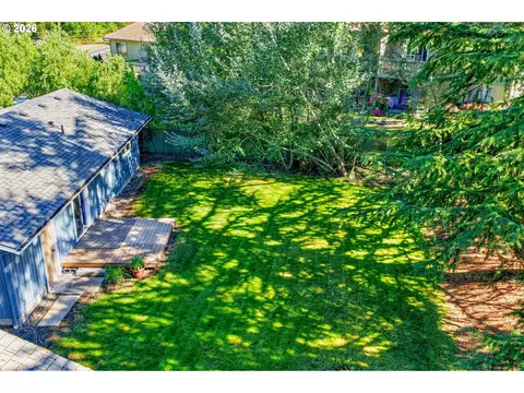 4095 E Amazon Dr E, Eugene, OR 97405 photo 25