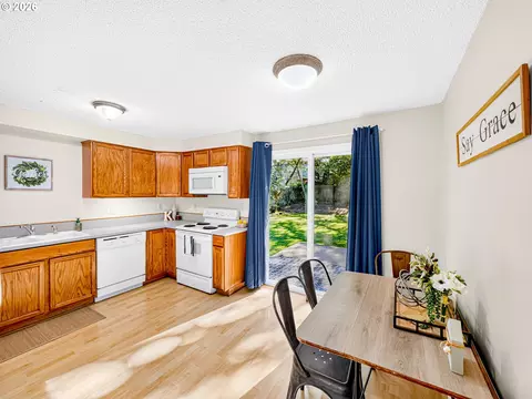 4095 E Amazon Dr E, Eugene, OR 97405 photo 7