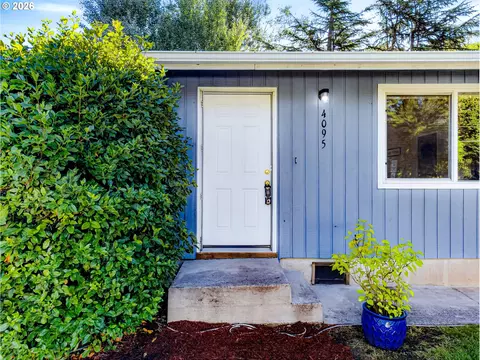 4095 E Amazon Dr E, Eugene, OR 97405 photo 2