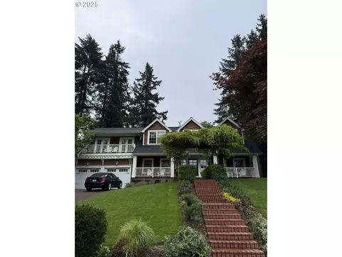 17796 Hillside Dr, Lake Oswego, OR 97034