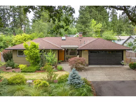 8185 SW Landau St, Portland, OR 97223