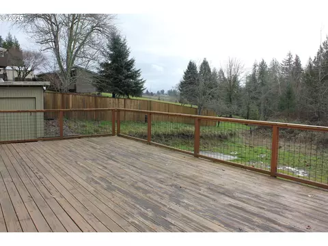 Exterior - 31616 SE Pipeline Rd, Gresham, OR 97080 photo 4 of 10