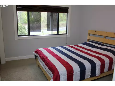 Bedroom - 31616 SE Pipeline Rd, Gresham, OR 97080 photo 1 of 4