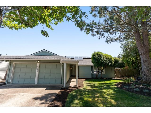 2570 SW 203rd Ave, Beaverton, OR 97003
