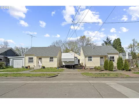 35 W Mary St, Lebanon, OR 97355