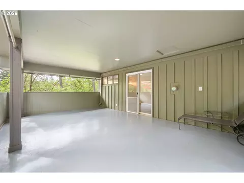 Exterior - 1355 Paige Ave, Eugene, OR 97405 photo 3 of 13