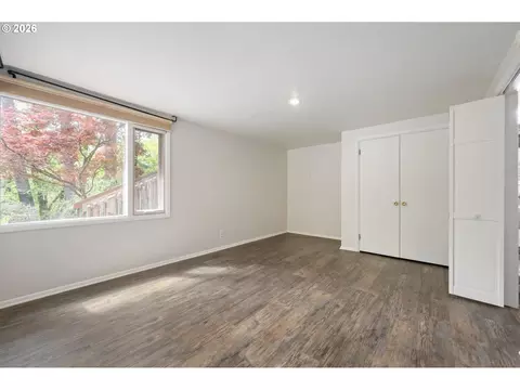 Bedroom - 1355 Paige Ave, Eugene, OR 97405 photo 5 of 8
