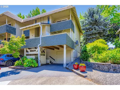 5344 NW Innisbrook Pl, Portland, OR 97229