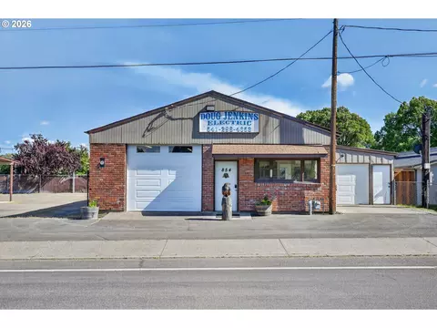 854 Snipes St, The Dalles, OR 97058