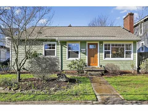 5617 SE 60th Ave, Portland, OR 97206