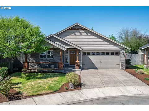 Exterior - 718 Trinity Ct, Molalla, OR 97038 photo 2 of 12