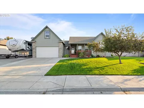 990 E Hurlburt Ave, Hermiston, OR 97838