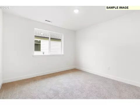 Bedroom - 913 E Maple Brook Ave, Hermiston, OR 97838 photo 1 of 1